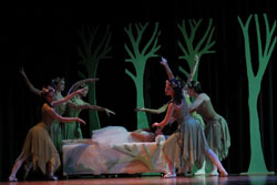 modern dance performance 2007